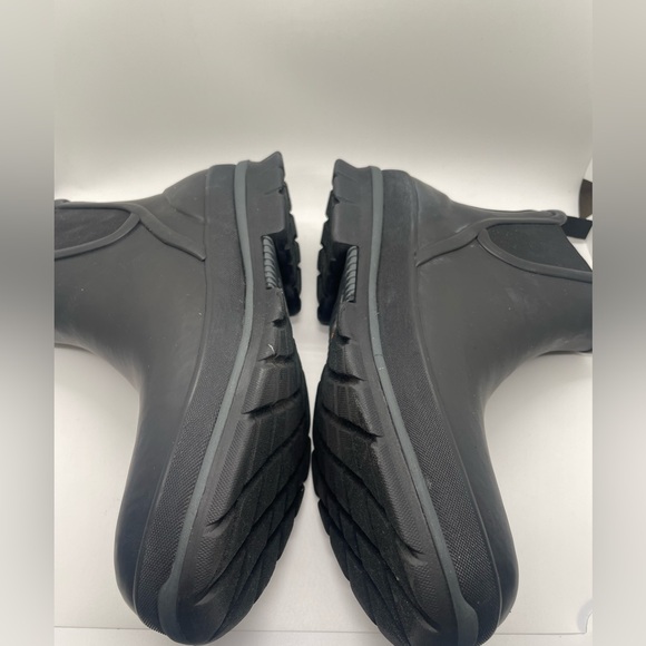 Bogs Womens Amelia Slip On Size 10 Black 100% Waterproof Bootie - Picture 2 of 7